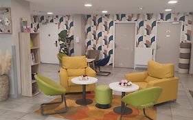 Moov'Appart Hotel Clichy